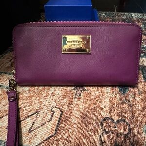Rare Magenta Michael Kors Zip-Around Jet-Set Wallet
